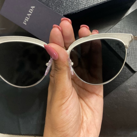 SOLD - Picture 3 of 4